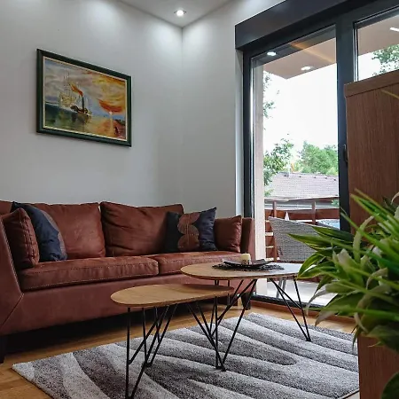 Relax Lux - Pekovic *